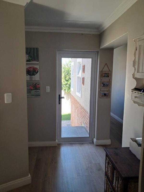 5 Bedroom Property for Sale in Monte Christo Western Cape
